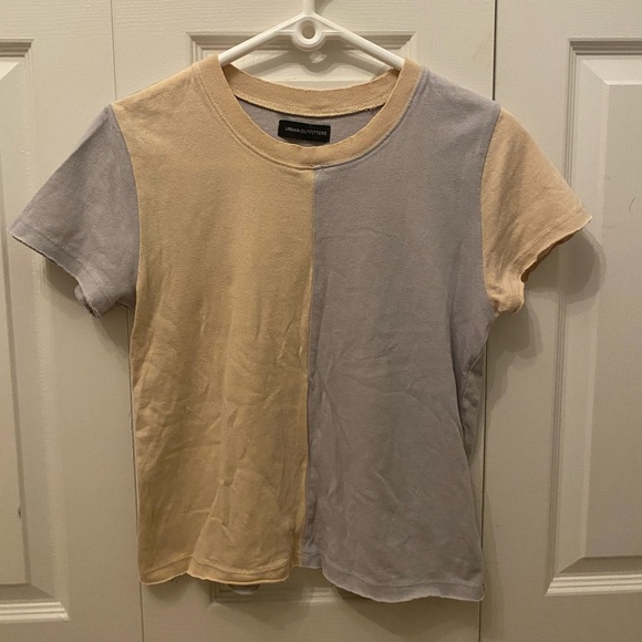 Urban outfitters T-shirt - Picture 1 of 2